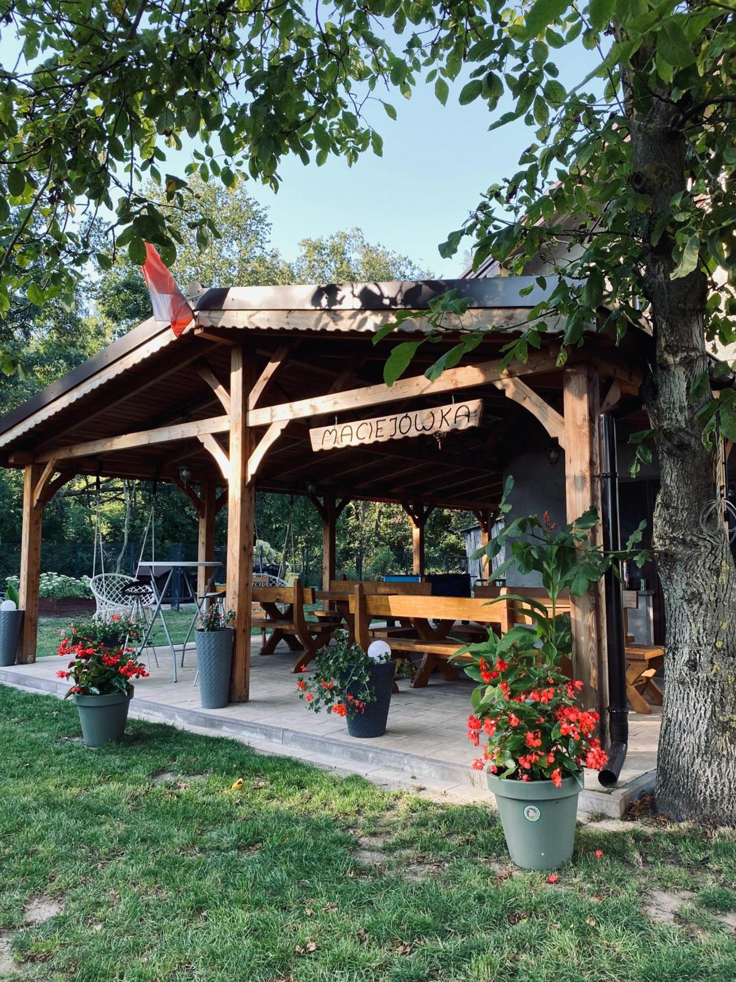 Maciejowka Gospodarstwo Agroturystyczne Poddebice ภายนอก รูปภาพ